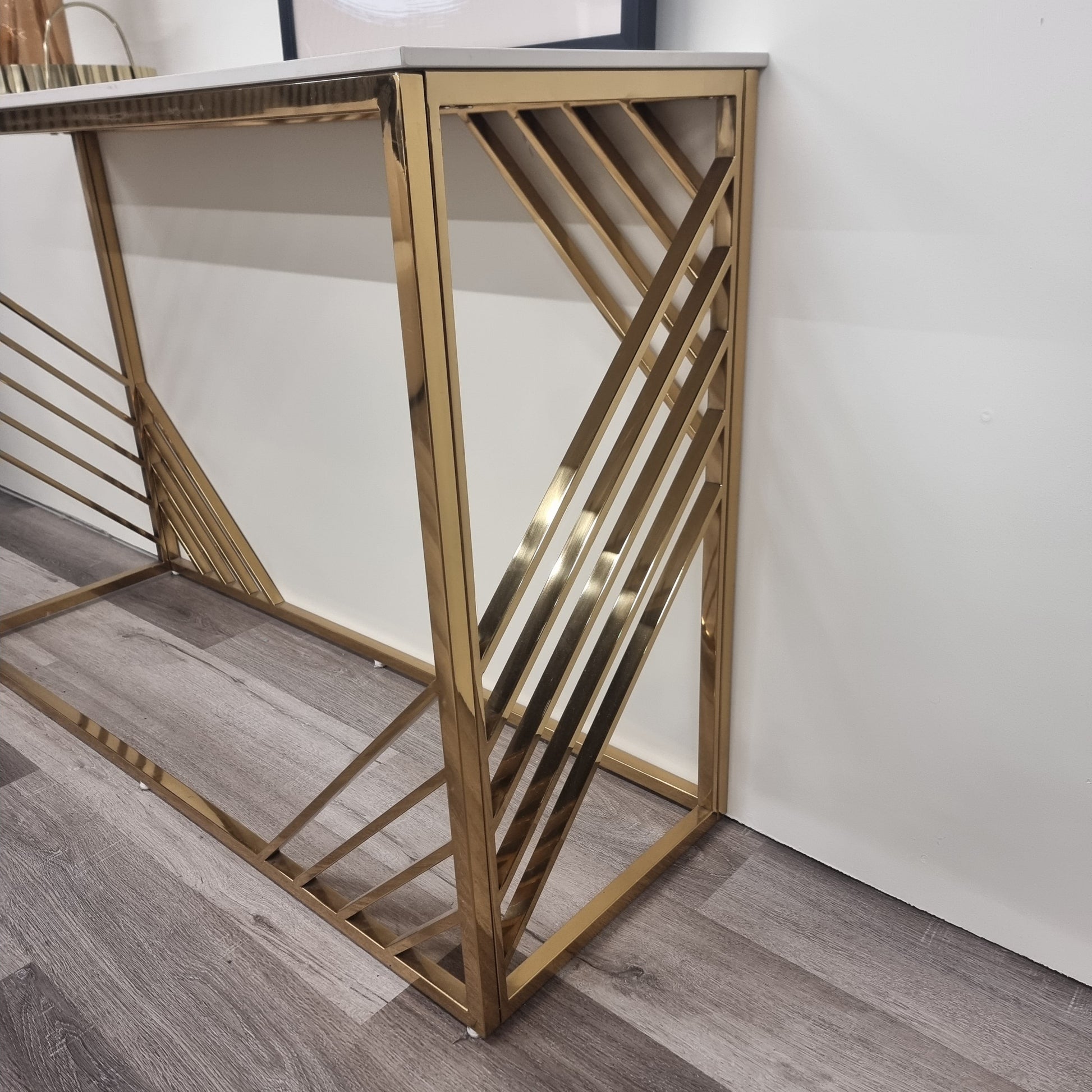 Asuka Gold Console Table with Polar White Sintered Top