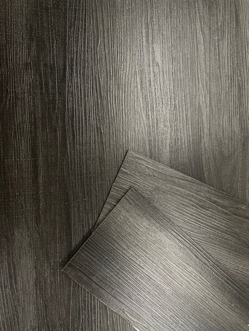 Self Adhesive Vinyl Flooring Tiles - Wood Effect Charcoal | 36pcs (5m² area)