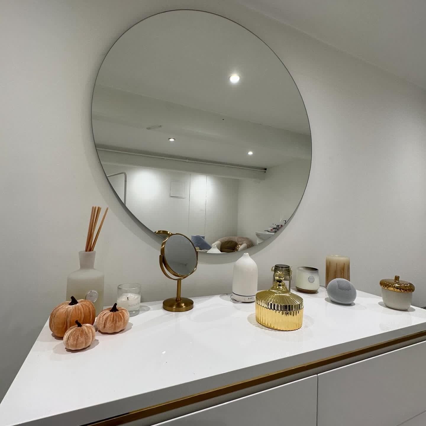 Full Moon Mirror