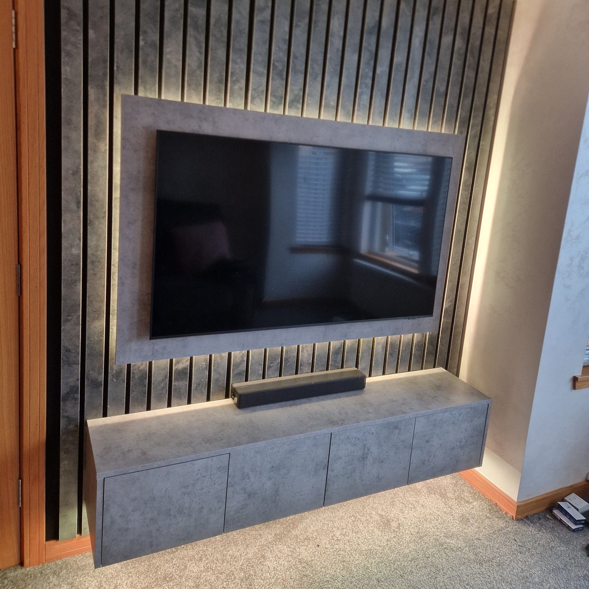 TV Backboard in Light Grey Chicago Concrete